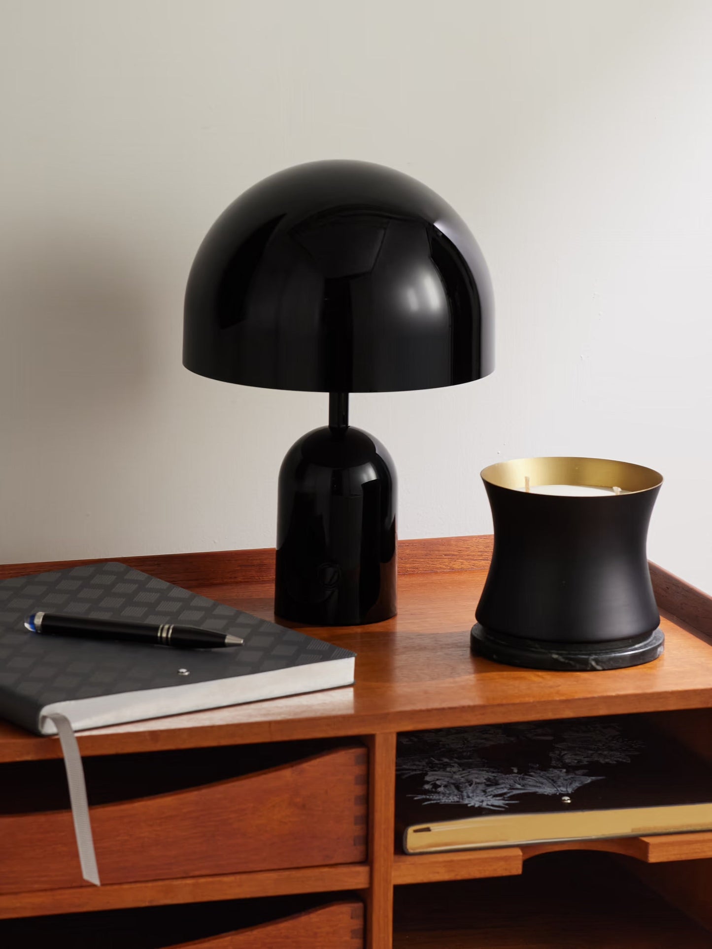 Campanella Portable Table Lamp (Black)