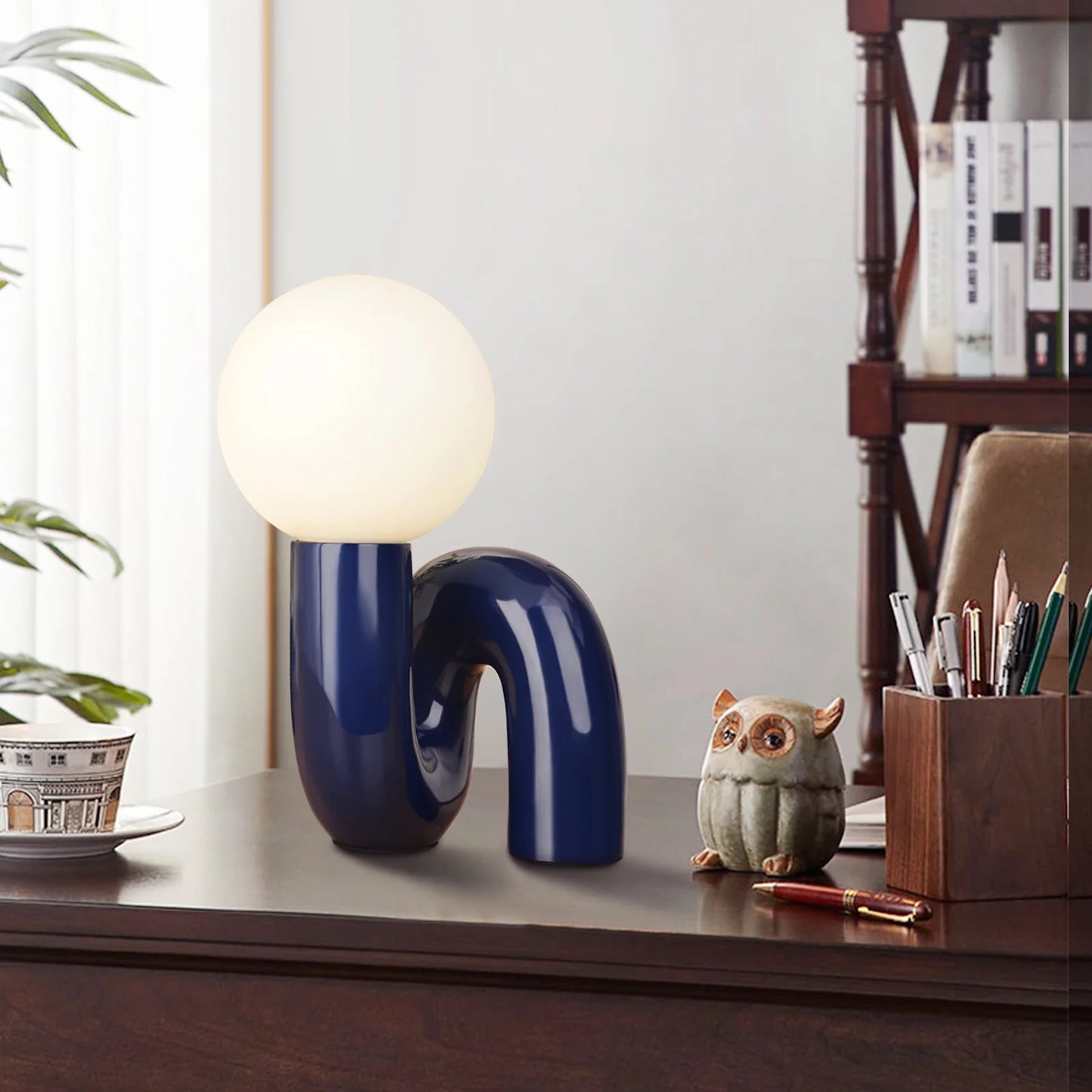 Le Loop Table Lamp